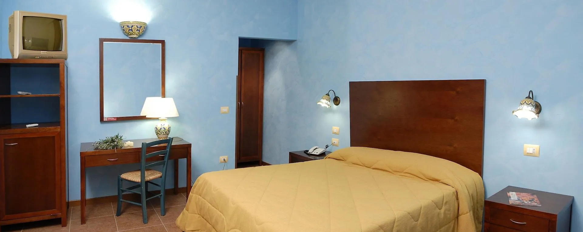 Hotel Ciuri Di Badia Buseto Palizzolo 3*,